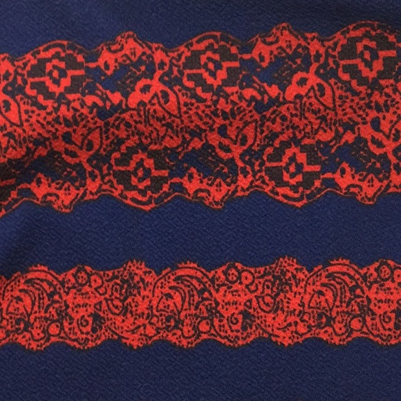 | Form Fitted Dress NWT Honey and Lace - Picture 3 of 3